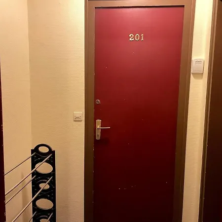 Superbe Aux Pieds Des Pistes De Avec Balcon-parking Et Casier 拉维西尔