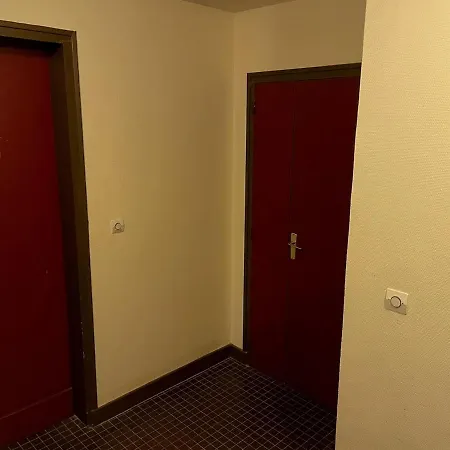 Superbe Aux Pieds Des Pistes De Avec Balcon-parking Et Casier Апартаменты *